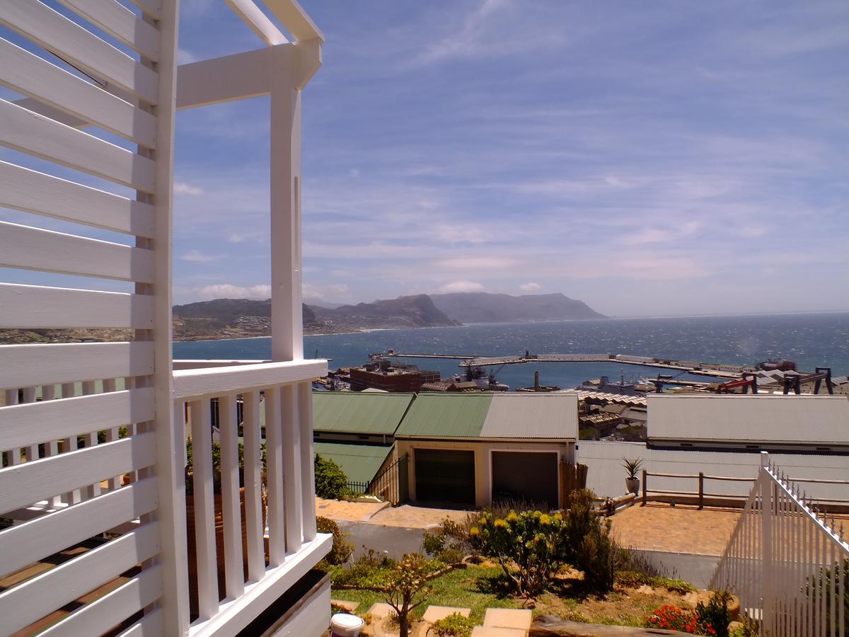 Papillon Guest Suite Simonʼs Town Екстериор снимка